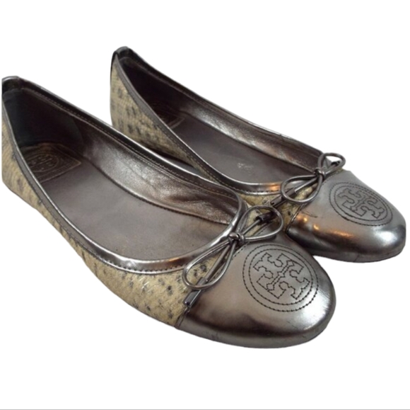 Tory Burch Verbena Silver Patent Leather Toe Snakeskin Bow Ballet Flats Sz 8 - Picture 1 of 10